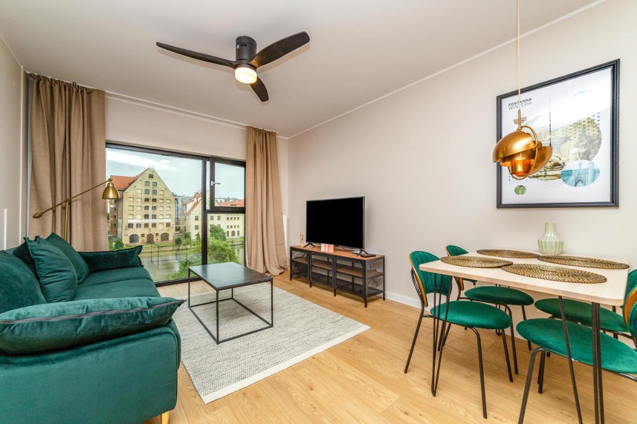 Pobookowane River View Apartments Gdańsk Exteriör bild