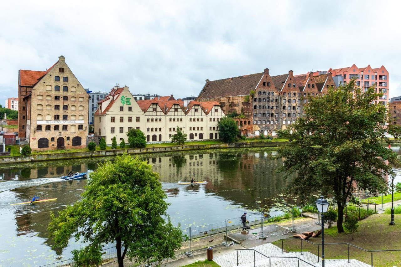 Pobookowane River View Apartments Gdańsk Exteriör bild